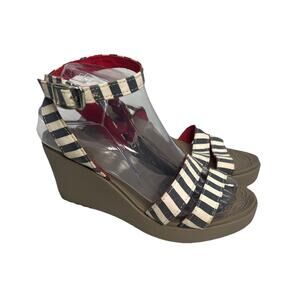 Crocs Leigh Graphic Wedge Sandals Womens Size 7 Strappy Nautical Blue White